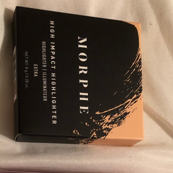 Morphe Highlighter in Extra BNIB - Picture 2 of 2